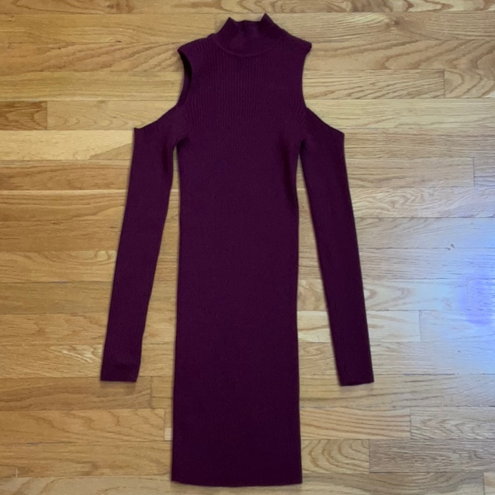 Elegant Burgundy Cold Shoulder Dress